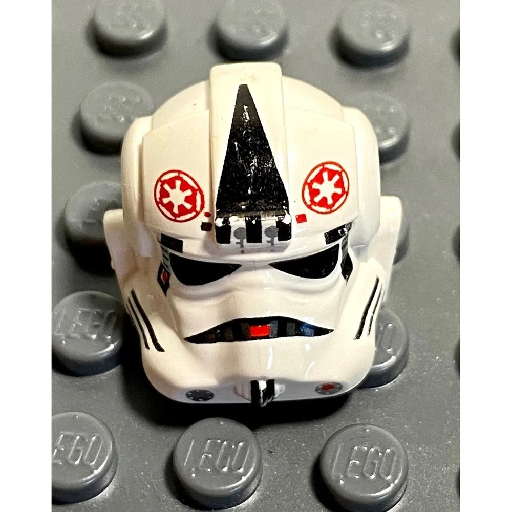 Lego Star Wars Minifigure ATAT Driver Red Imperial Logo Helmet, Stormtrooper